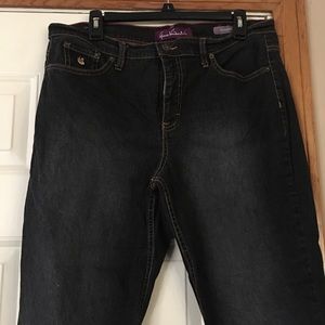 host pick🎉🎉🎉Gloria Vanderbilt Jeans size 14